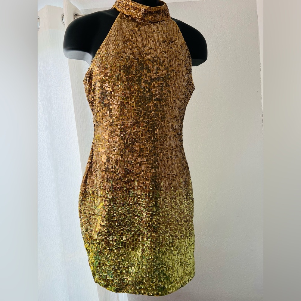 Guess Strapless Sequin Dress in Gold (Hombre) NWT